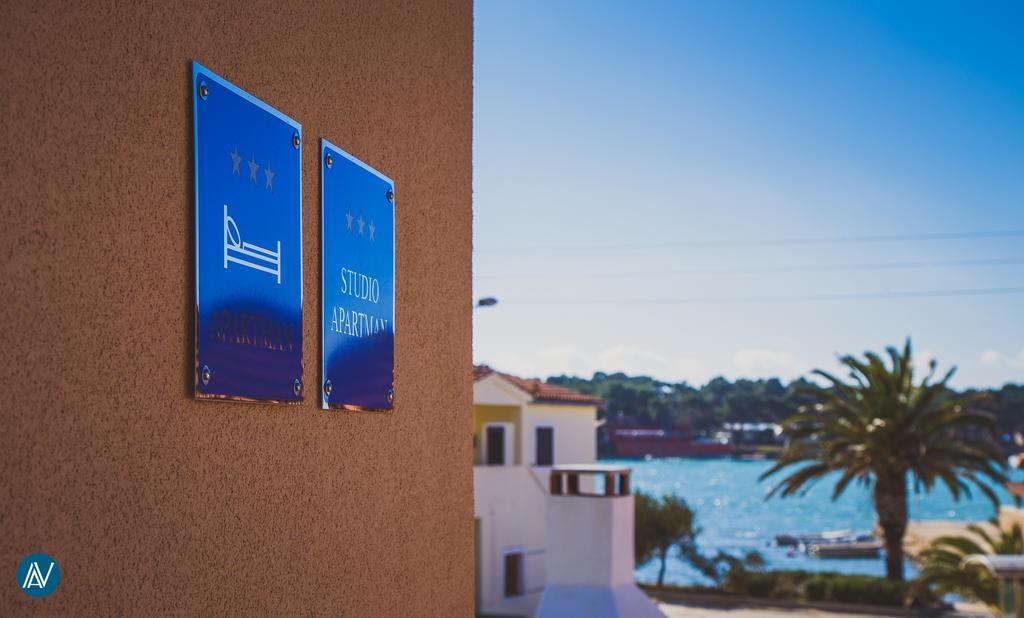 Apartments Zara ペトルチャネ エクステリア 写真